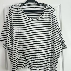 Maria boxy tee 100% cotton